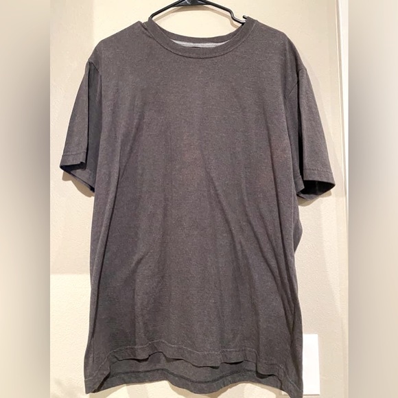 SOLD Everyday Gray Tee - Picture 1 of 1